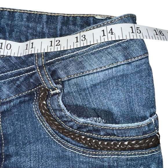 L.E.I. Women's 9 Regular Ashley Lowrise Distressed Leather Braided Pocket Jeans - Picture 7 of 10